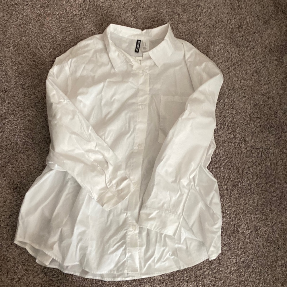 h&m white button up new with tags